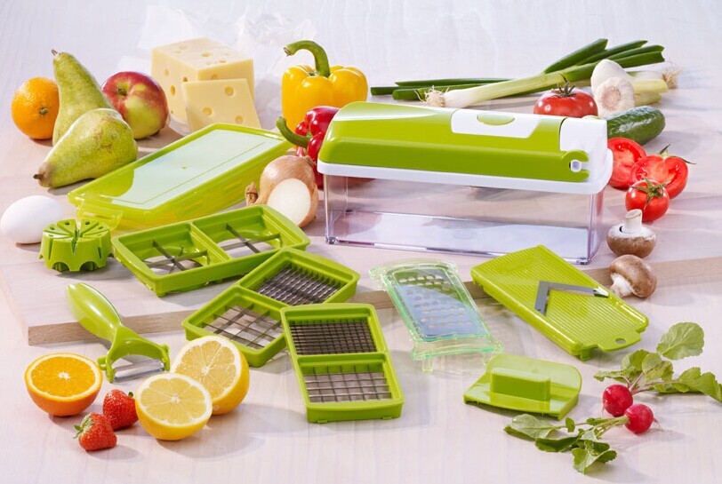 12-in-1 Multifunctional Vegetable Chopper and Slicer