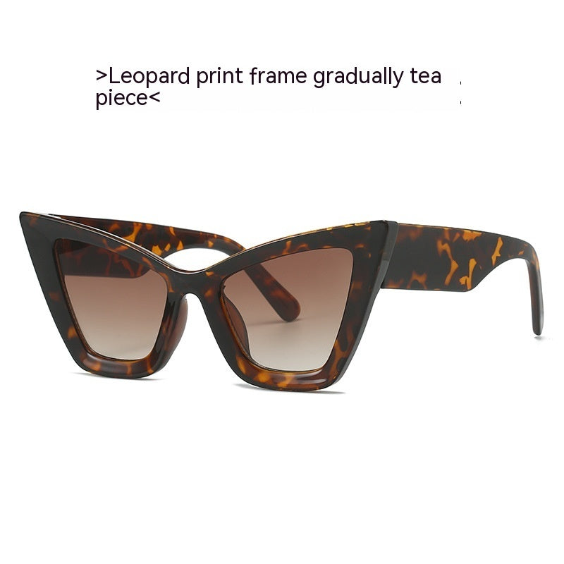 Leopard print cat-eye sunglasses with tea-brown tinted lenses