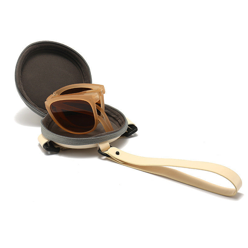 Polarized folding sunglasses for women with tortoiseshell lens and case