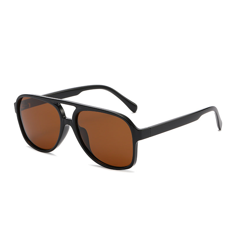 Polarized sunglasses with black frame and brown lenses