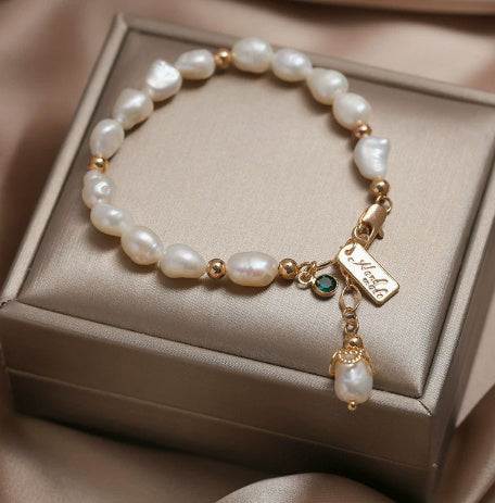 Gold pearl bracelet in gift box with zircon charm and pearl tassel