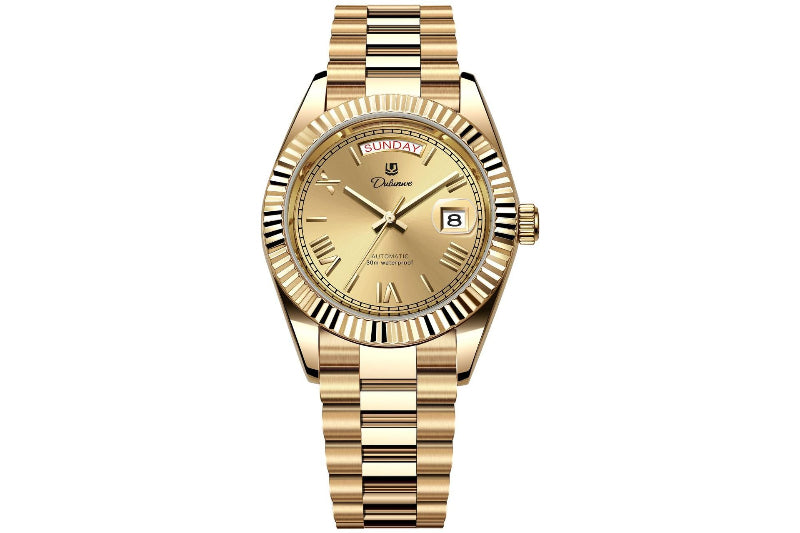 Gold-tone men’s automatic mechanical watch with light beige dial and date window on bracelet