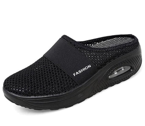 Women’s black mesh slip-on slippers with air-cushion heel sole