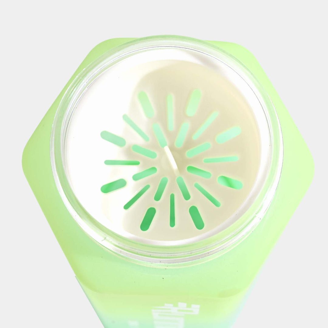 Green bottle opening with a circular strainer insert
