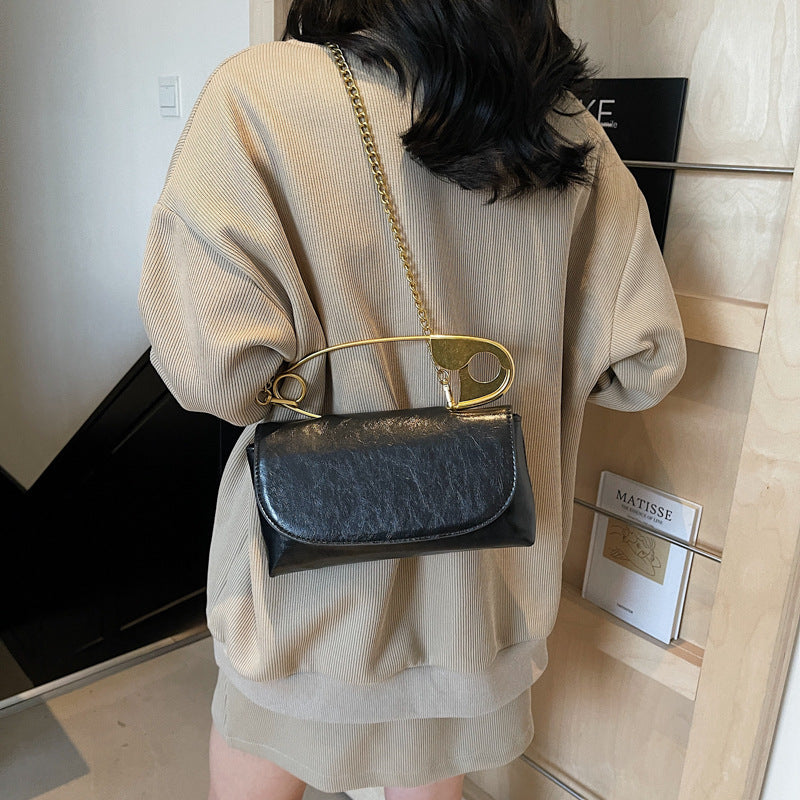 Creative Paper Clip Shoulder Handbag