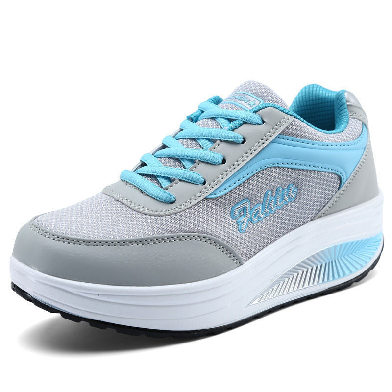 Women’s lace-up running sneaker with light gray mesh upper and blue laces