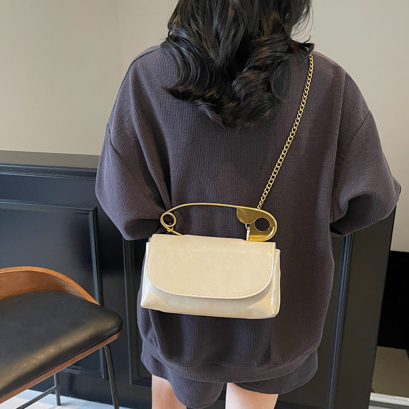Creative Paper Clip Shoulder Handbag
