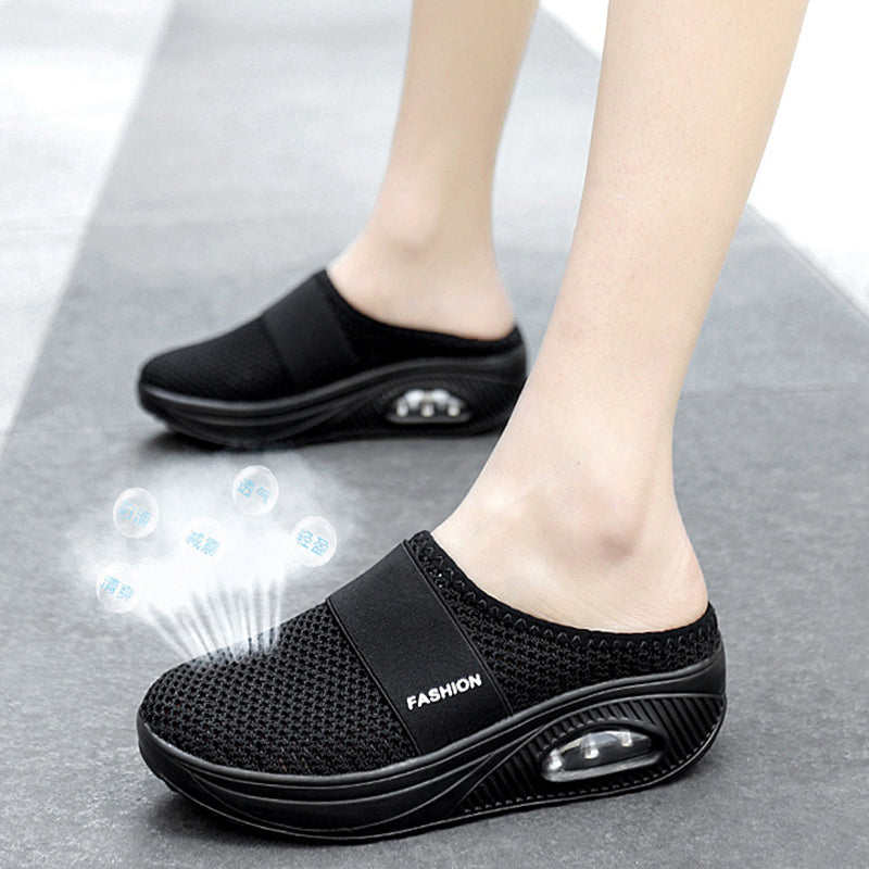 Women’s black mesh slip-on slippers with air-cushion heel sole