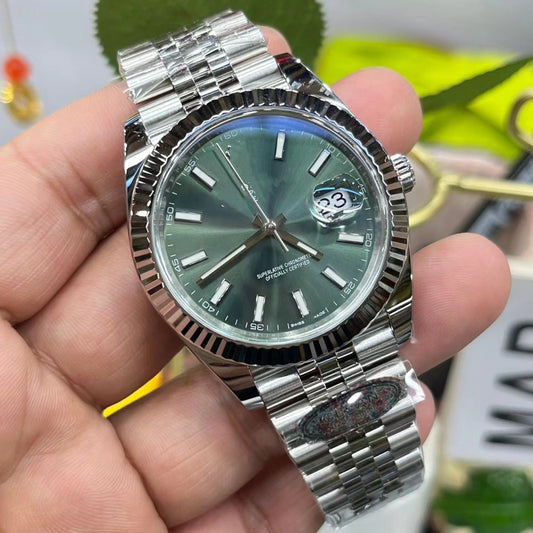 Exquisite Mechanical Watch