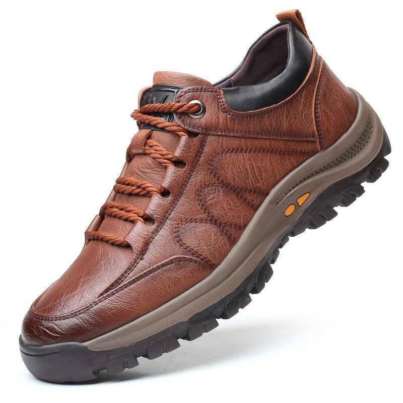 Men's leather hiking shoes in brown, lace-up casual hikers with grippy tread sole